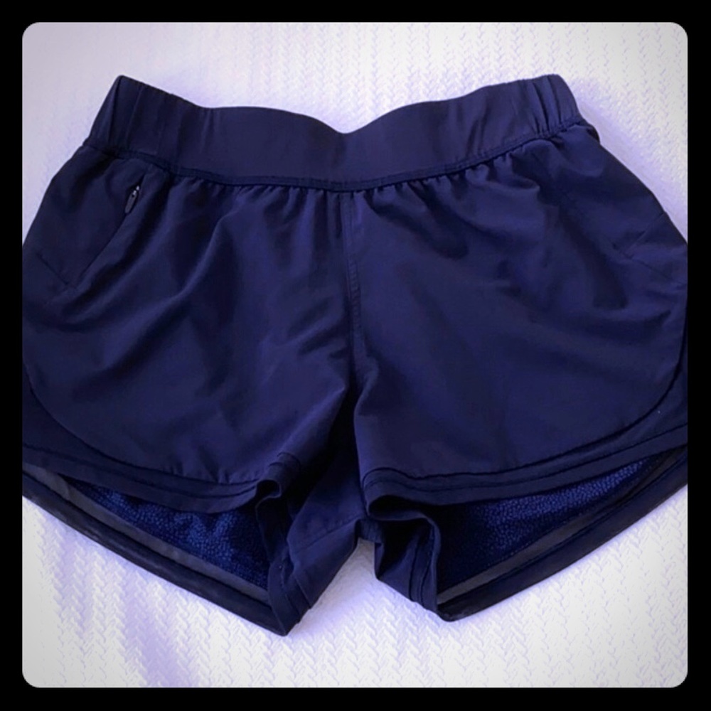Lululemon reversible running shorts size 4